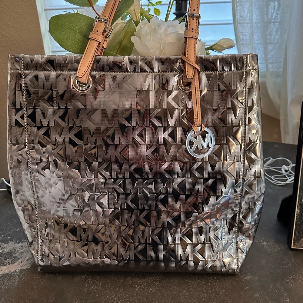 Michael Kors metallic tote